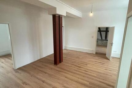 Wohnung Hüfingen - 3 Zimmer, 90 m&sup2;, 1.200&euro; | Angebot:24787176