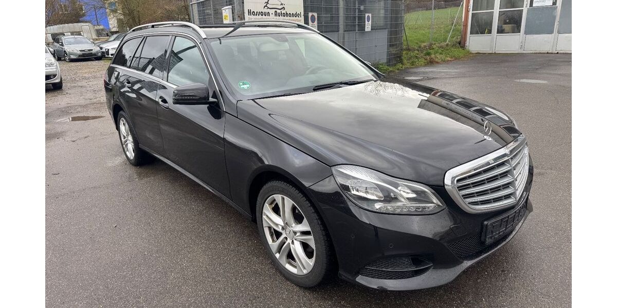 Mercedes-Benz E 200 294.000 km 7.999 &euro; Oberndorf a.N. - Aistaig 78727