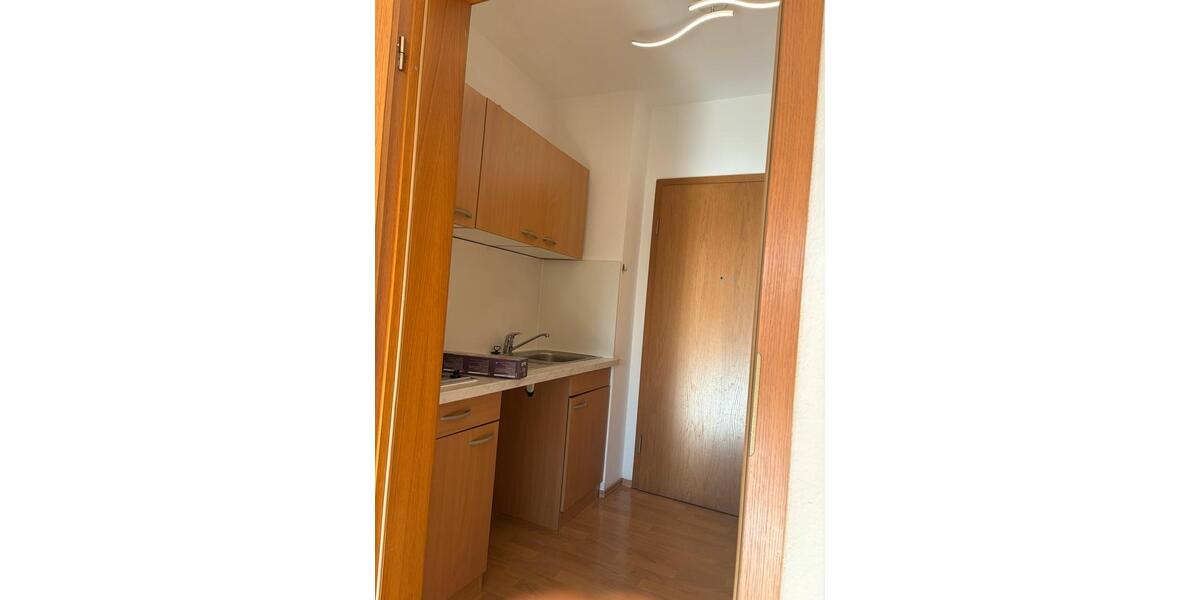 Erdgeschoßwohnung Trossingen - 1.5 Zimmer, 33 m&sup2;, 575&euro; | Angebot:24373534