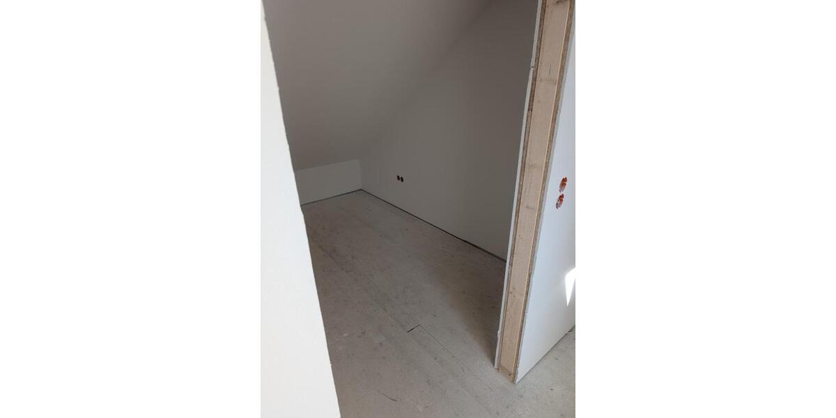 Einfamilienhaus Oberndorf am Neckar - 4 Zimmer, 109 m&sup2;, 1.800&euro; | Angebot:25281439