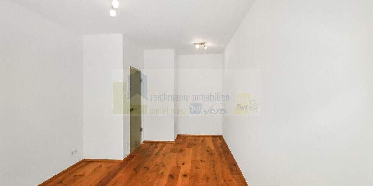 Etagenwohnung Hüfingen - 3 Zimmer, 141 m&sup2;, 440.000&euro; | Angebot:25692092