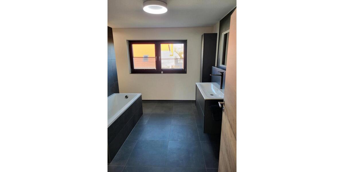 Etagenwohnung Dunningen - 3 Zimmer, 103 m&sup2;, 1.265&euro; | Angebot:25297163