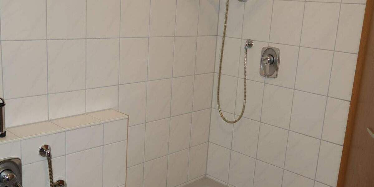 Etagenwohnung Oberndorf am Neckar Lindenhof - 3 Zimmer, 95 m&sup2;, 187.500&euro; | Angebot:25815058