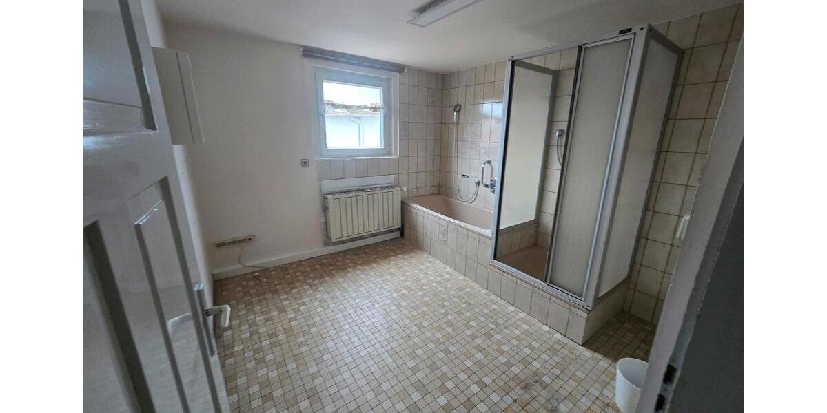 Etagenwohnung Schramberg - 6 Zimmer, 115 m&sup2;, 700&euro; | Angebot:25637000