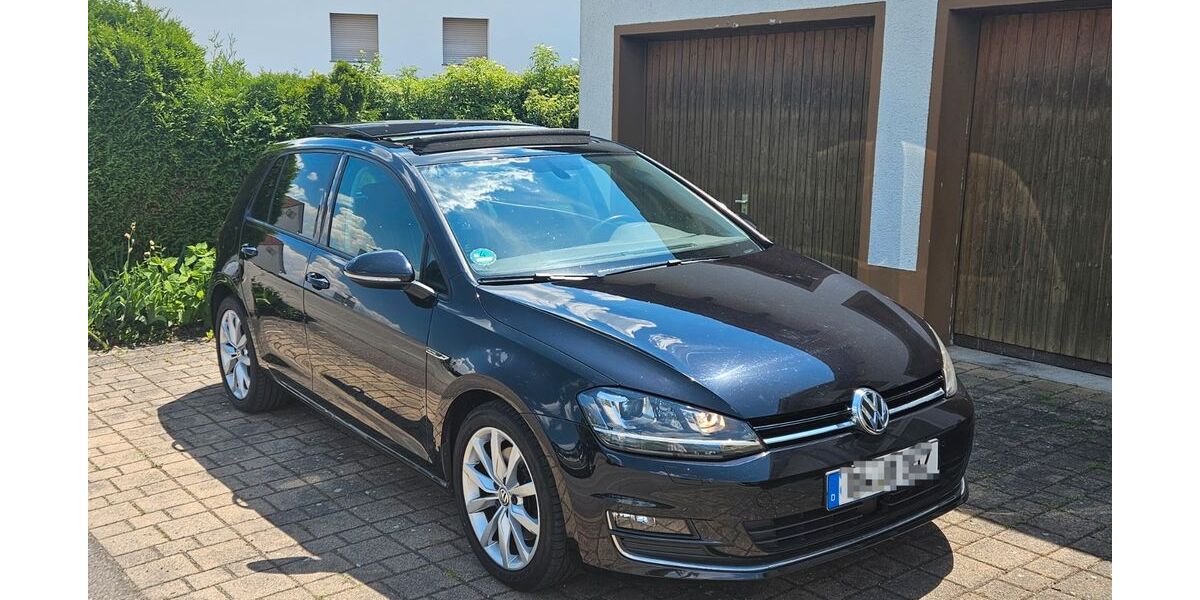 VW Golf 77.000 km 16.800 &euro; Deißlingen-Lauffen 78652