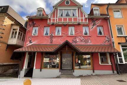 Haus Triberg - 12 Zimmer, 263 m&sup2;, 345.000&euro; | Angebot:23072362