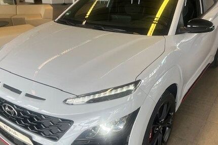 Hyundai KONA 27.490 km 30.500 &euro; Villingen-Schwenningen 78048