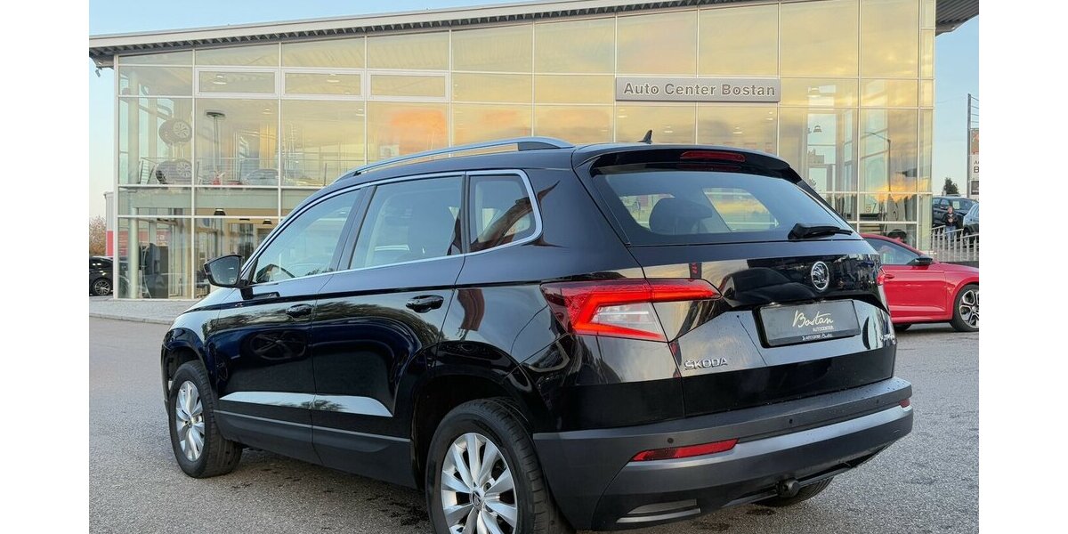 Skoda Karoq 1.5 TSI AMBITION/DSG/KAMERA/NAVI/PDC/DAB 163.970 km 14.900 &euro; Villingen-Schwenningen 78054