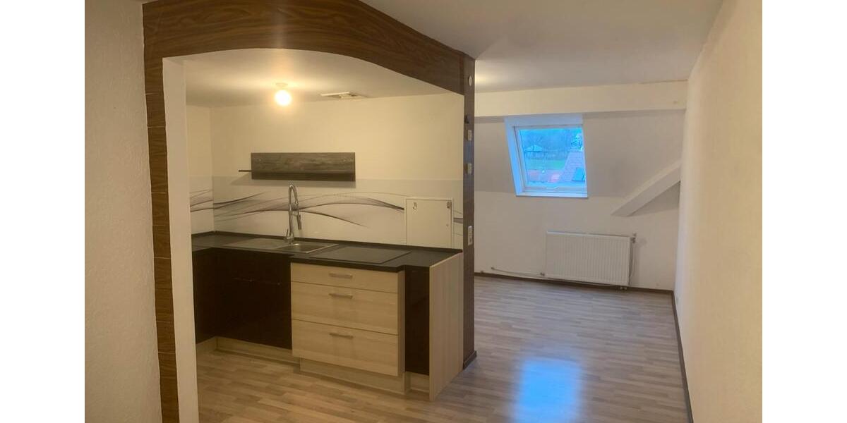 Dachgeschoßwohnung Durchhausen - 1 Zimmer, 28 m&sup2;, 550&euro; | Angebot:25832244