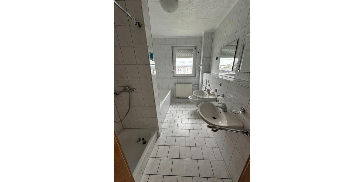 Etagenwohnung Villingen-Schwenningen Schwenningen - 5 Zimmer, 112 m&sup2;, 1.470&euro; | Angebot:25934843