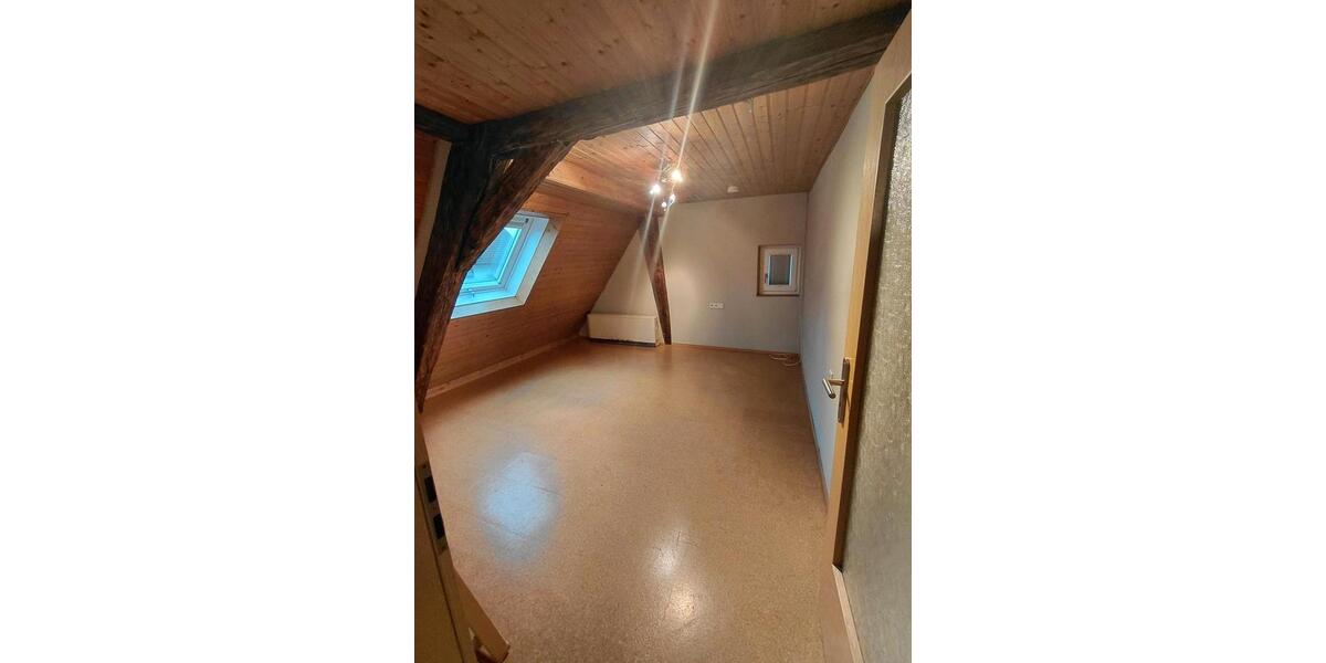 Mehrfamilienhaus, Wohnhaus Tuningen - 12 Zimmer, 241 m&sup2;, 410.000&euro; | Angebot:25375091