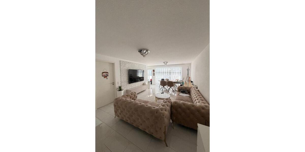 Erdgeschoßwohnung Spaichingen - 3.5 Zimmer, 92 m&sup2;, 360.000&euro; | Angebot:25231963