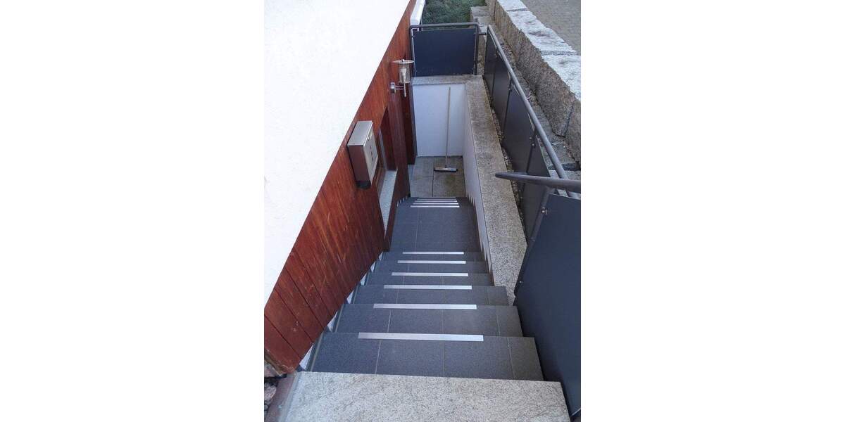 Einfamilienhaus Bad Dürrheim Sunthausen - 8 Zimmer, 229 m&sup2;, 695.000&euro; | Angebot:25671608