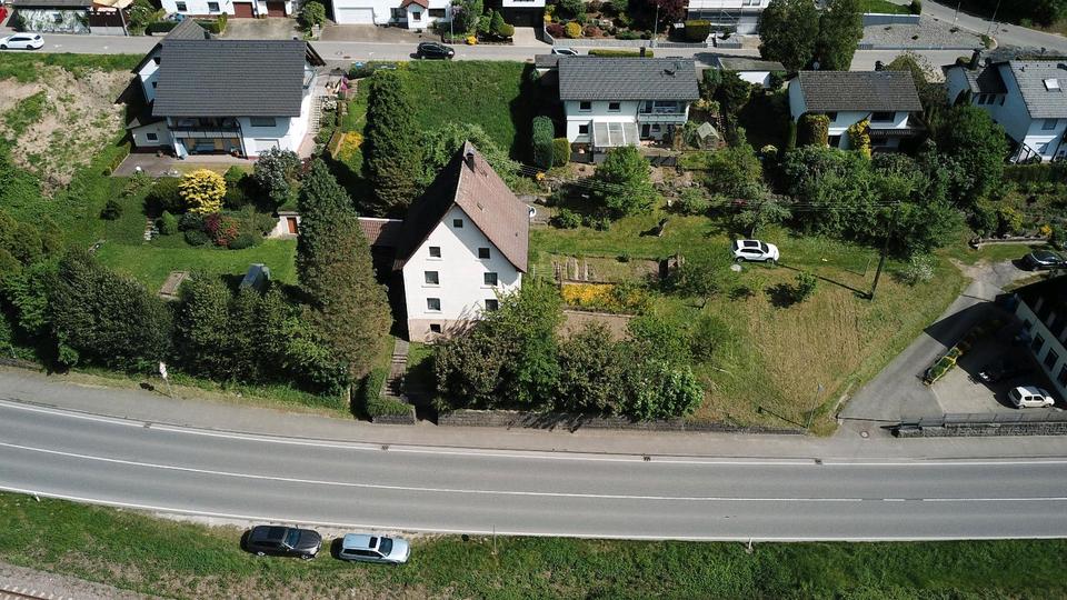 Mehrfamilienhaus, Wohnhaus Zimmern ob Rottweil - 11 Zimmer, 170 m&sup2;, 218.000&euro; | Angebot:25993916