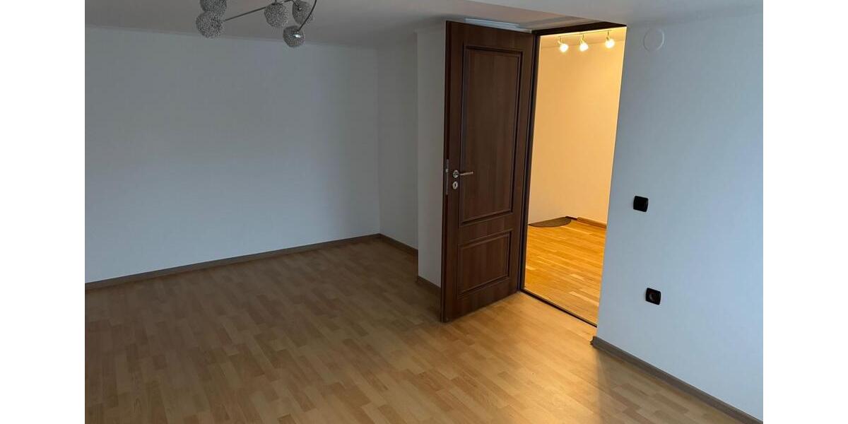 Einfamilienhaus Spaichingen - 350.000&euro; | Angebot:26003399