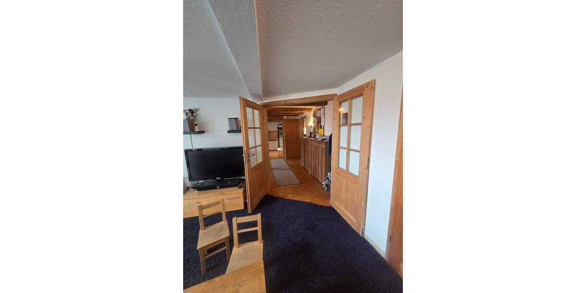 Einfamilienhaus Hüfingen Innenstadt - 8 Zimmer, 140 m&sup2;, 290.000&euro; | Angebot:25928934