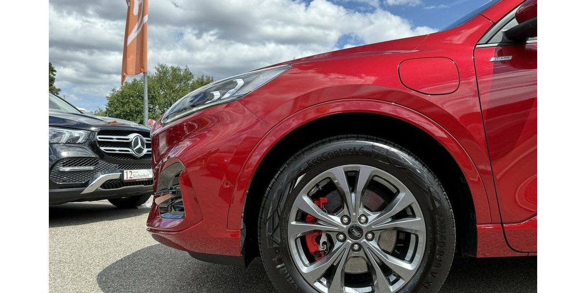 Ford Kuga 2.5 HYBRID ST-LINE X/PANORAMA/KAMERA/1.HAND 26.650 km 23.900 &euro; Villingen-Schwenningen 78054