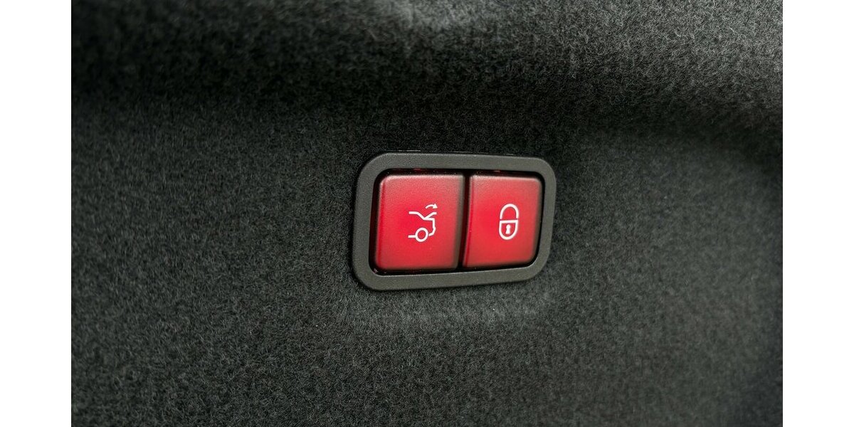 Mercedes-Benz SL 43 AMG Roadster MEMORY/KAMERA/NAVI/KEYLESS 13.500 km 83.800 &euro; Villingen-Schwenningen 78054