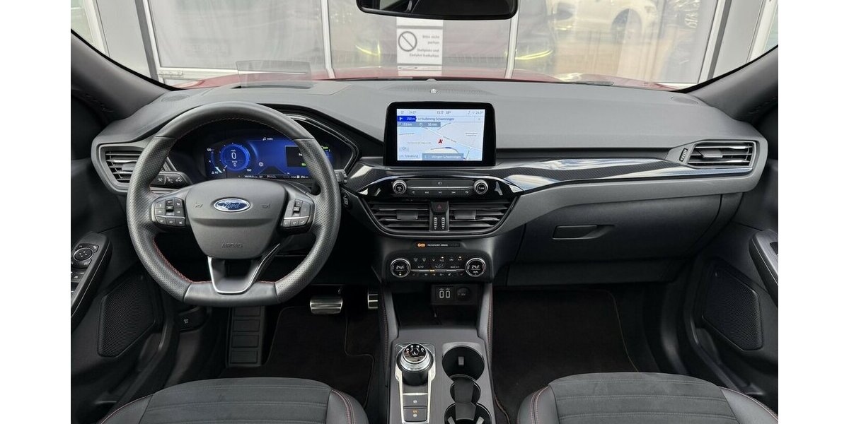 Ford Kuga 2.5 HYBRID ST-LINE X/PANORAMA/KAMERA/1.HAND 26.650 km 23.900 &euro; Villingen-Schwenningen 78054