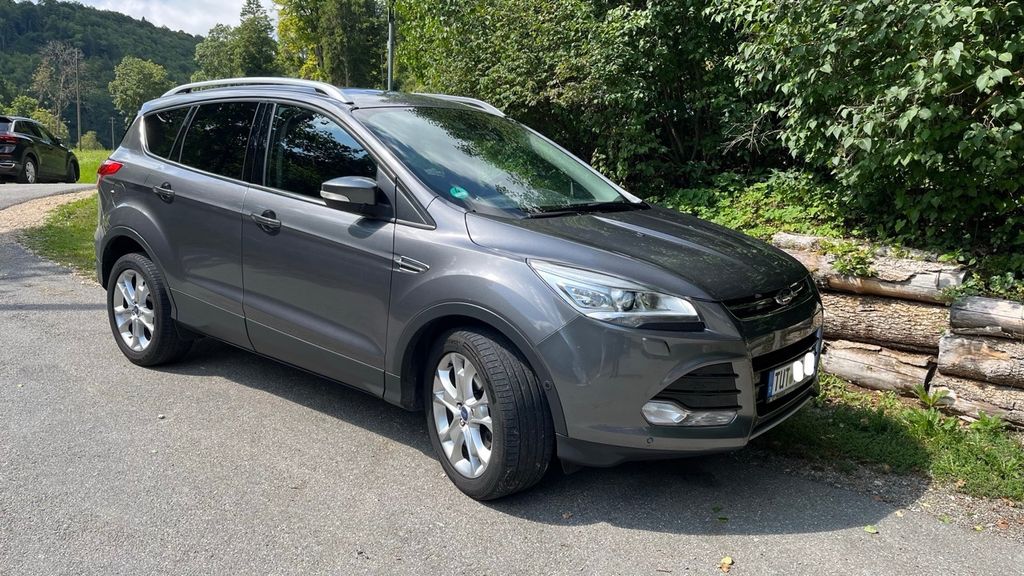 Ford Kuga 147.000 km 7.600 &euro; Tuttlingen 78532