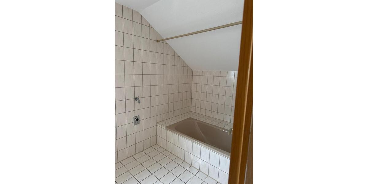 Dachgeschoßwohnung Trossingen - 2 Zimmer, 50 m&sup2;, 168.000&euro; | Angebot:25791431