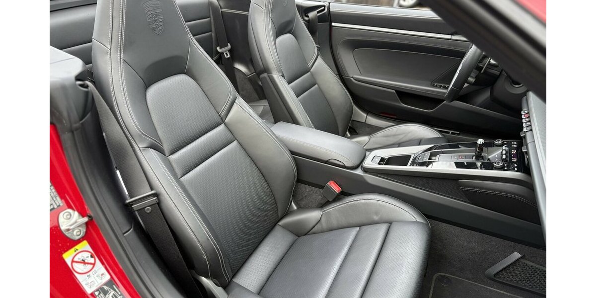 Porsche 992 911 CARRERA4/BOSE/LEDER/CHRONO/KAMERA/MEMORY 21.266 km 117.900 &euro; Villingen-Schwenningen 78054