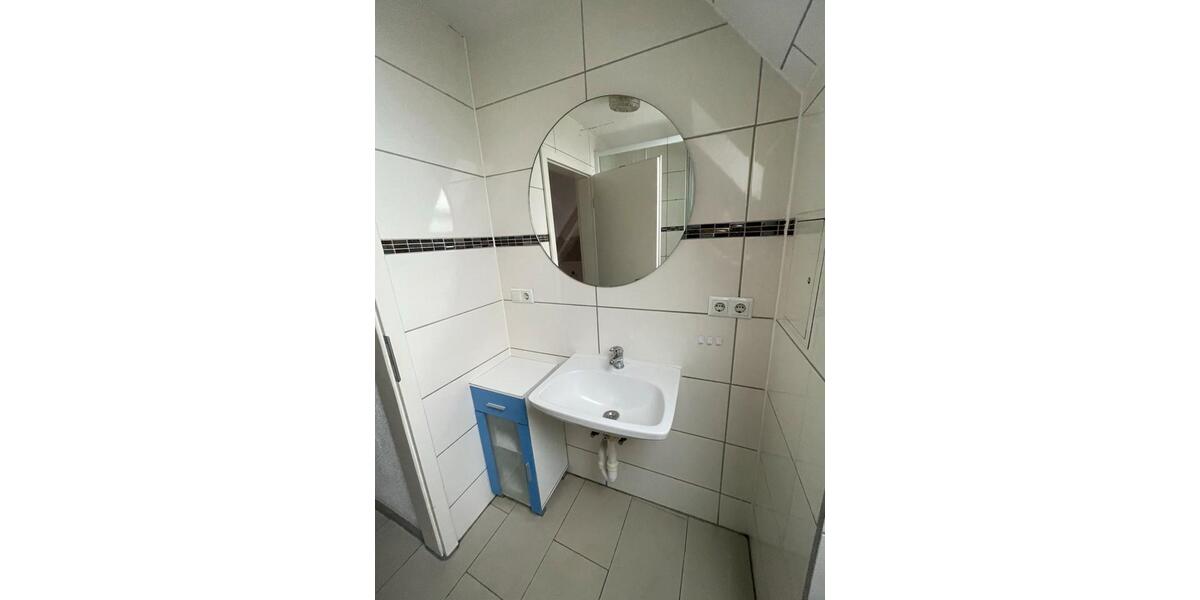 Dachgeschoßwohnung Villingen-Schwenningen Schwenningen - 1.5 Zimmer, 50 m&sup2;, 600&euro; | Angebot:25355138