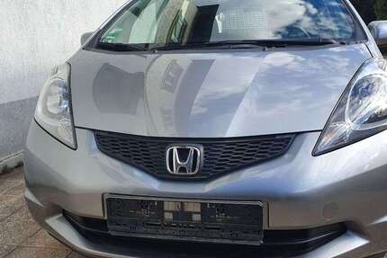 Honda Jazz 73.654 km 4.850 &euro; Zimmern 78658
