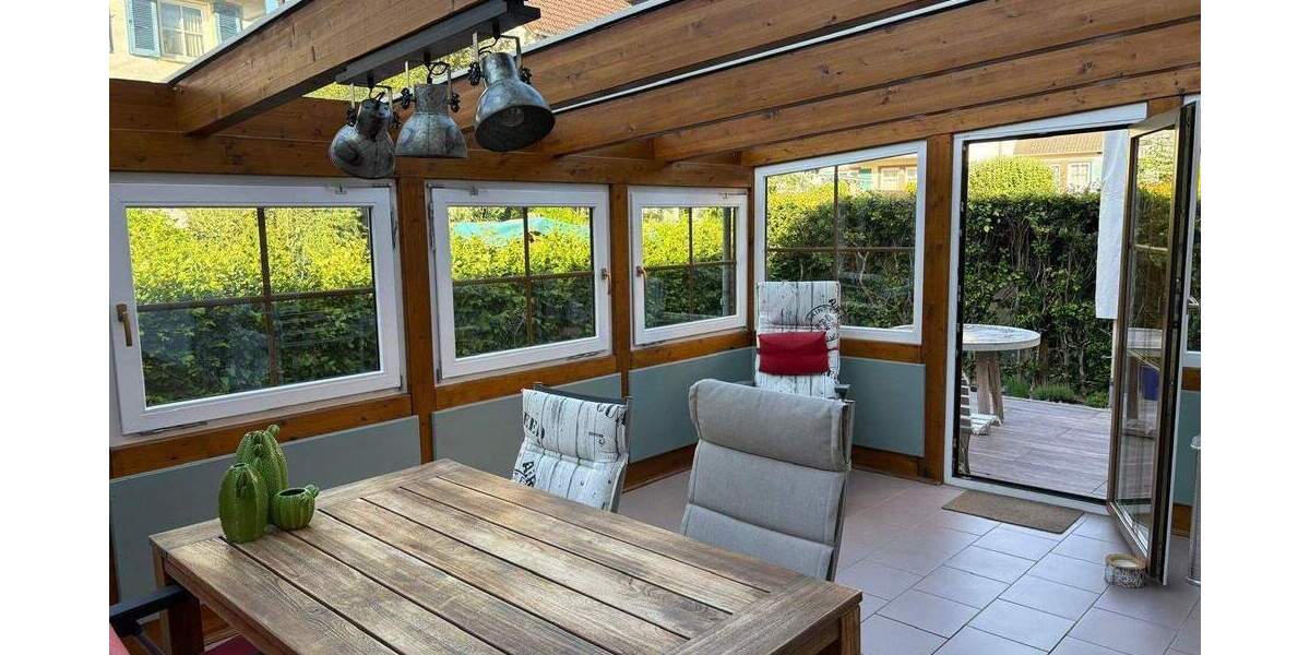 Doppelhaushälfte Unterkirnach - 5 Zimmer, 224 m&sup2;, 420.000&euro; | Angebot:25775601