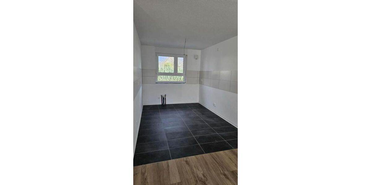 Reihenhaus Oberndorf am Neckar - 4 Zimmer, 132 m&sup2;, 1.450&euro; | Angebot:23688676