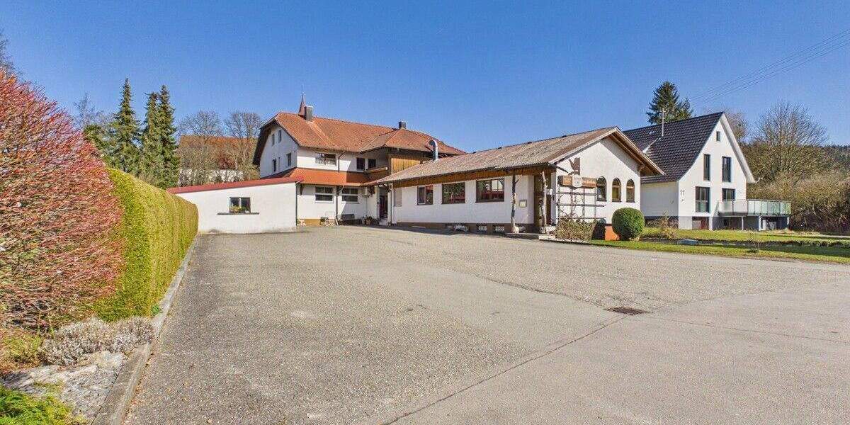 Mehrfamilienhaus, Wohnhaus Dietingen / Böhringen Böhringen - 7 Zimmer, 250 m&sup2;, 999.000&euro; | Angebot:25683378