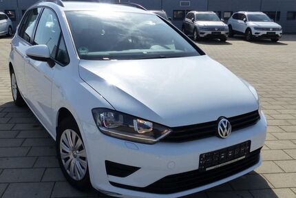 VW Golf Sportsvan 79.000 km 9.750 &euro; Zimmern 78658