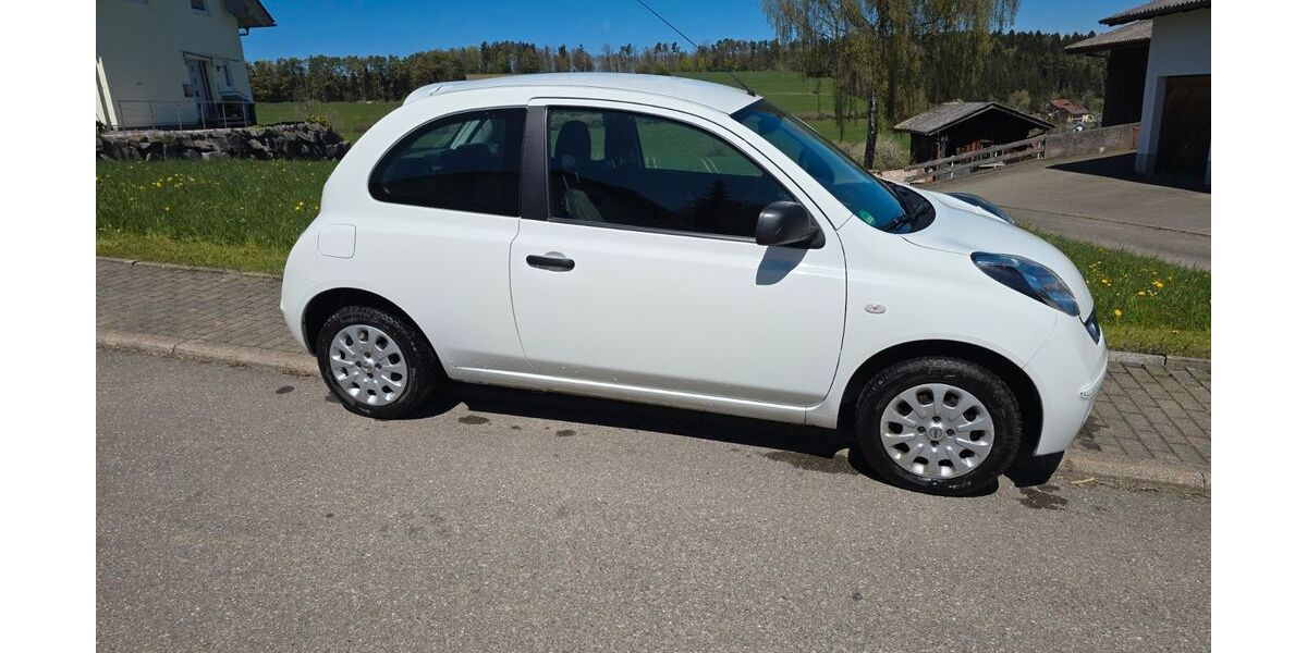 Nissan Micra 81.435 km 2.750 &euro; Zimmern ob Rottweil 78658