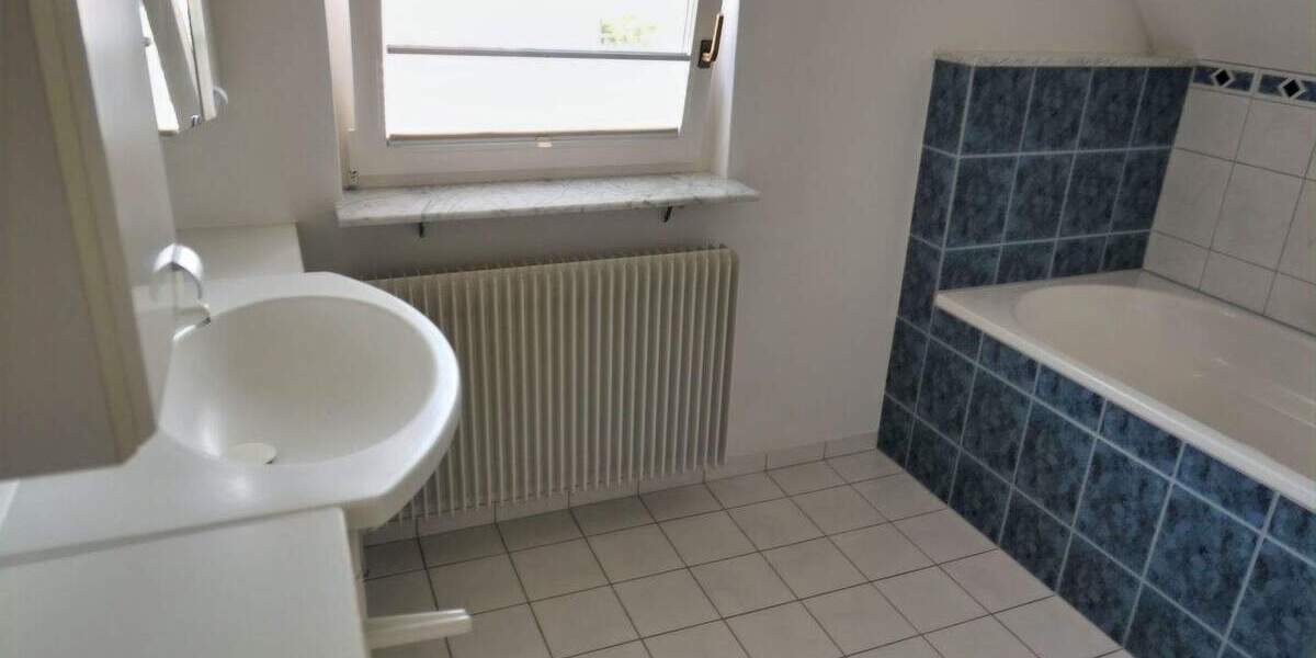 Mehrfamilienhaus, Wohnhaus Tuningen - 2 Zimmer, 81 m&sup2;, 395.000&euro; | Angebot:25798141