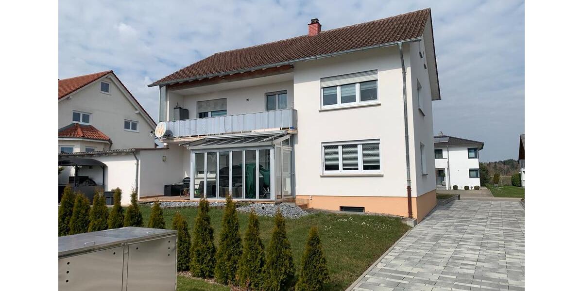 Mehrfamilienhaus, Wohnhaus Zimmern ob Rottweil - 12 Zimmer, 162 m&sup2;, 420.000&euro; | Angebot:26704683