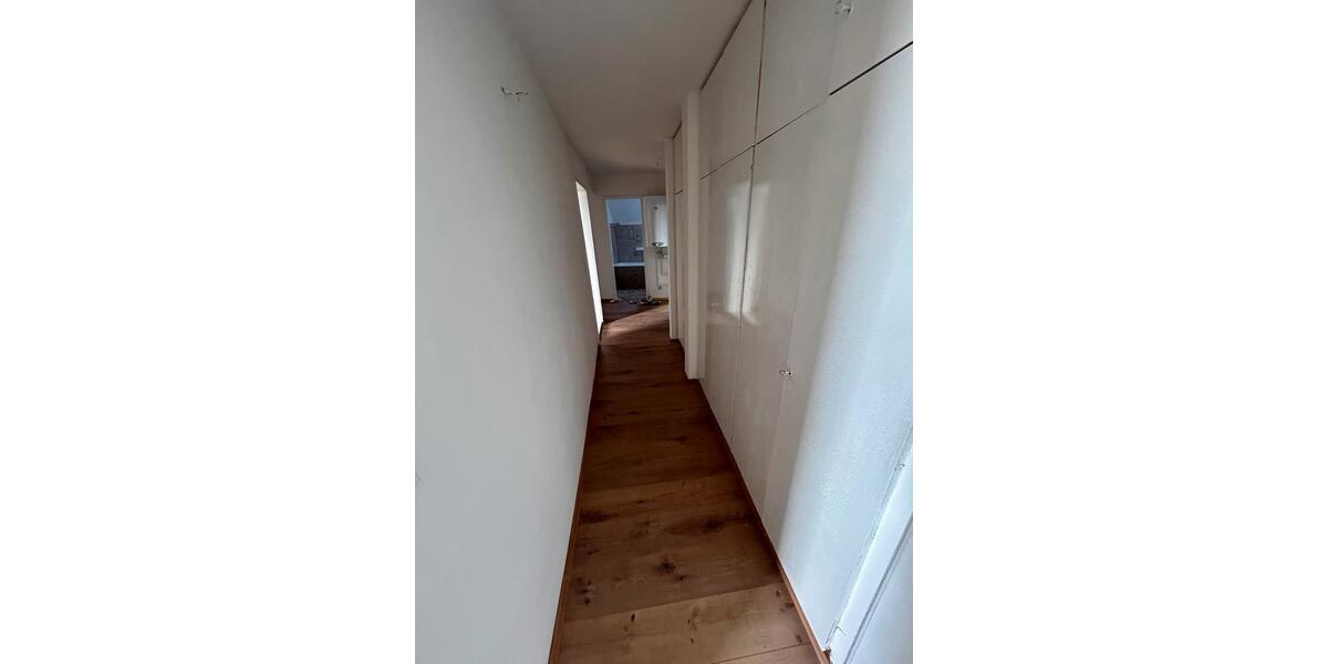 Dachgeschoßwohnung Königsfeld im Schwarzwald - 3 Zimmer, 103 m&sup2;, 800&euro; | Angebot:25961939