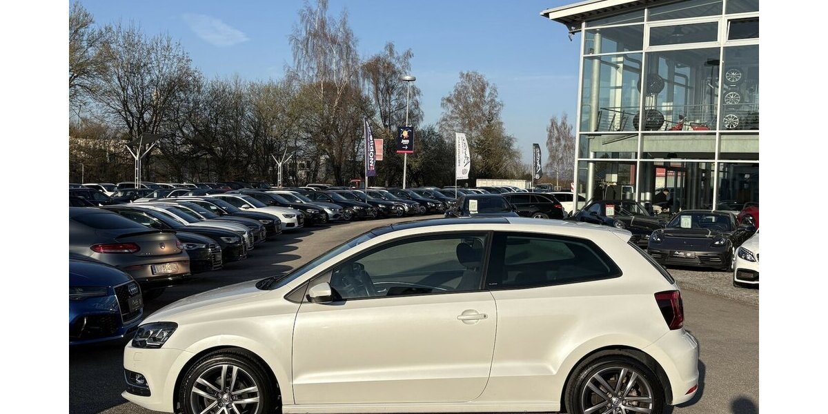 VW Polo V 1.2 TSI ALLSTAR KAMERA/PANORAMA/1.HAND 9.900 km 12.900 &euro; Villingen-Schwenningen 78054