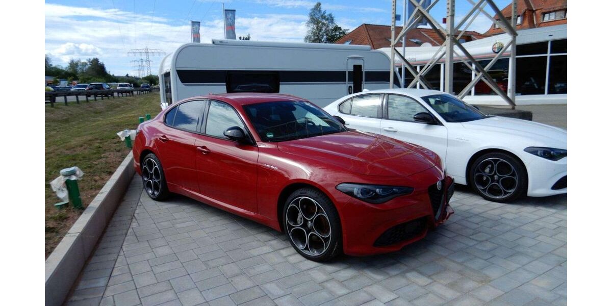 Alfa Romeo Giulia 24.605 km 38.491 &euro; Mönchweiler 78087