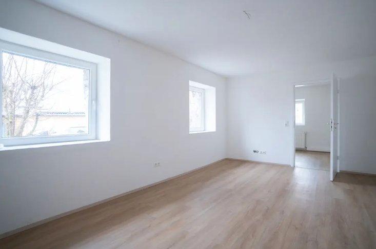 Erdgeschoßwohnung Tuttlingen - 2 Zimmer, 45 m&sup2;, 500&euro; | Angebot:26088235