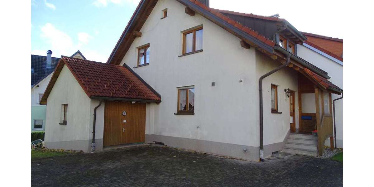 Einfamilienhaus Bonndorf - 4 Zimmer, 135 m&sup2;, 360.000&euro; | Angebot:25221650