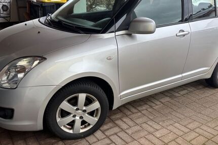 Suzuki Swift 155.000 km 3.600 &euro; Furtwangen 78120