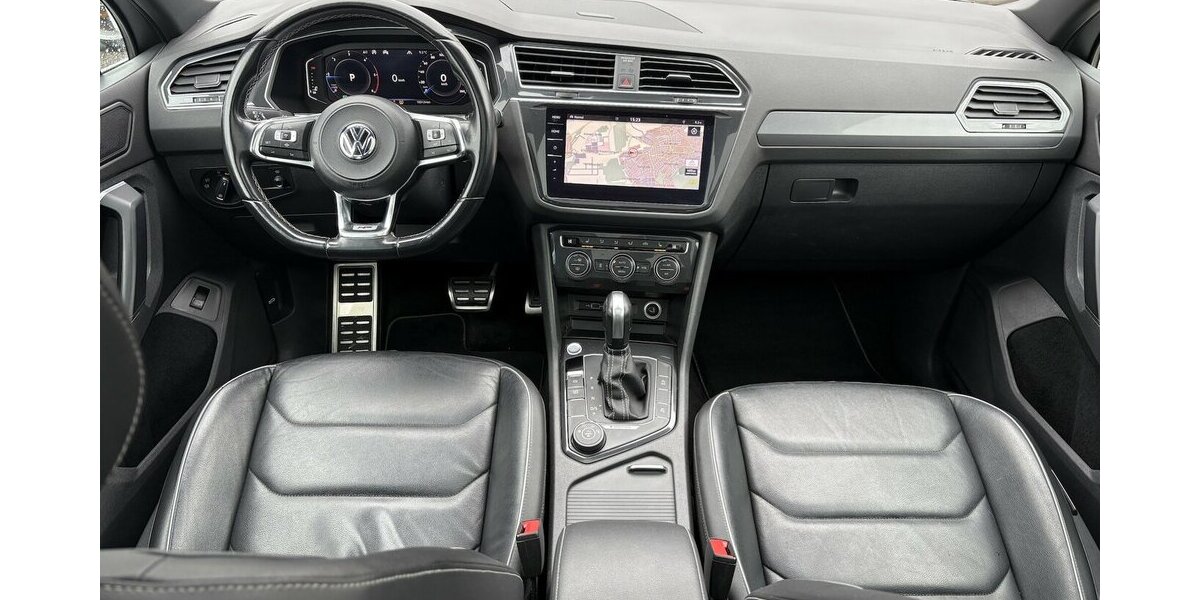 VW Tiguan 2.0 TDI 4Motion R-Line 360°/PANO/MEMORY 103.124 km 29.900 &euro; Villingen-Schwenningen 78054