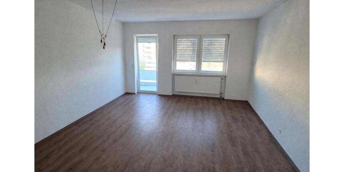 Etagenwohnung Villingen-Schwenningen Schwenningen - 3 Zimmer, 105 m&sup2;, 1.000&euro; | Angebot:25754363