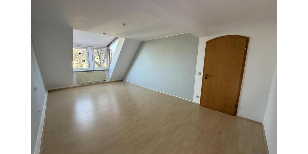 Etagenwohnung Villingen-Schwenningen Schwenningen - 3.5 Zimmer, 104 m&sup2;, 880&euro; | Angebot:24466250