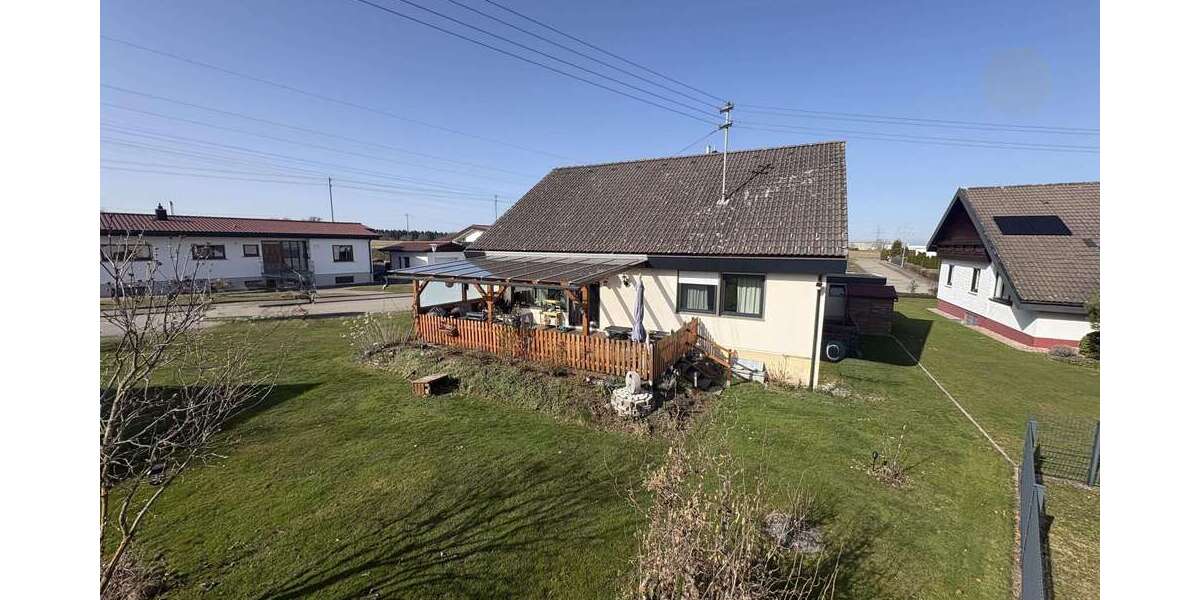 Einfamilienhaus Schömberg - 5 Zimmer, 110 m&sup2;, 379.000&euro; | Angebot:26017116