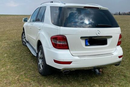 Mercedes-Benz ML 300 236.000 km 13.200 &euro; Rötenbach 79877