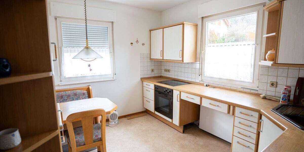 Einfamilienhaus Tuttlingen - 9 Zimmer, 385.000&euro; | Angebot:26500029