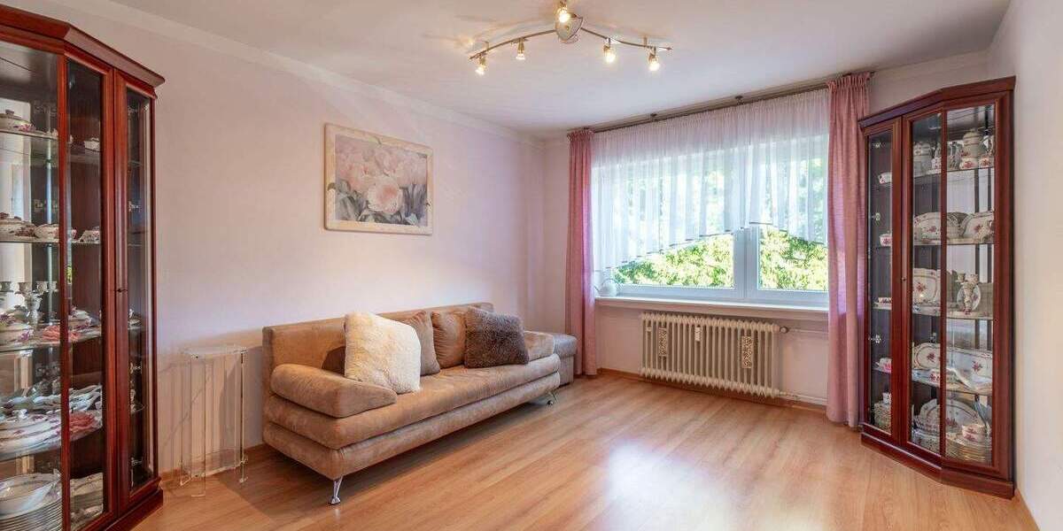 Etagenwohnung Villingen-Schwenningen Villingen - 3 Zimmer, 87 m&sup2;, 218.000&euro; | Angebot:25695904