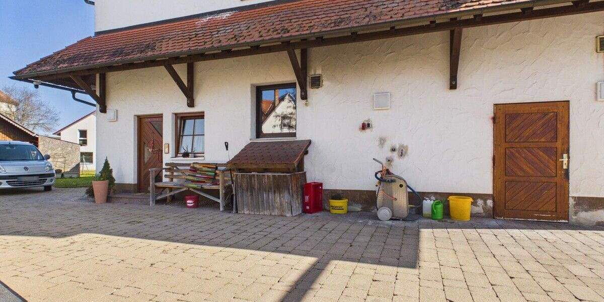 Mehrfamilienhaus, Wohnhaus Dietingen / Böhringen Böhringen - 7 Zimmer, 250 m&sup2;, 999.000&euro; | Angebot:25683378