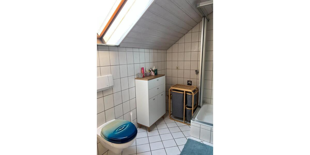 Doppelhaushälfte Gosheim - 7 Zimmer, 170 m&sup2;, 320.000&euro; | Angebot:26983989